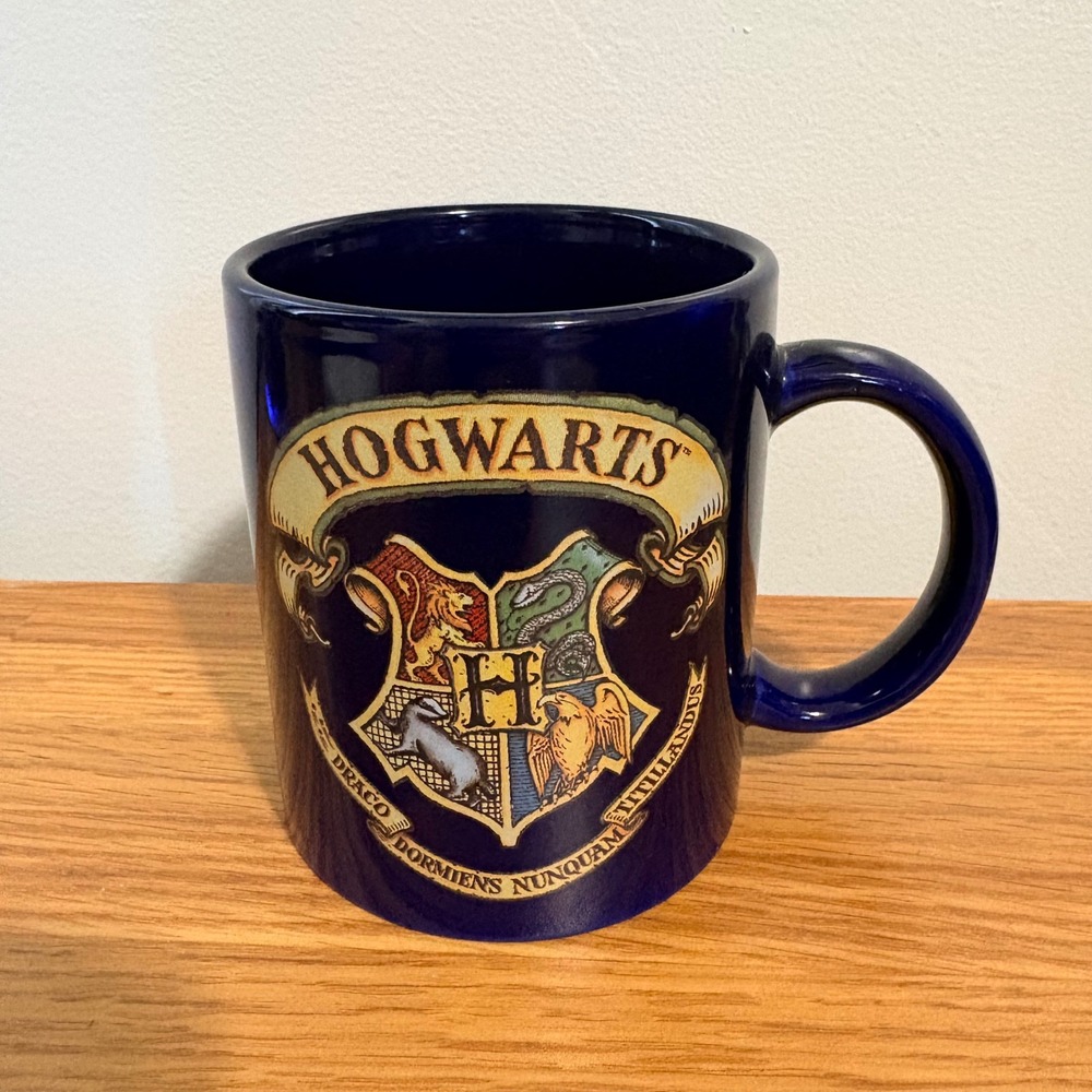 Warner Bros. Harry Potter Sorcerer's Stone Hogwarts Crest Mug Dark Blue 2000